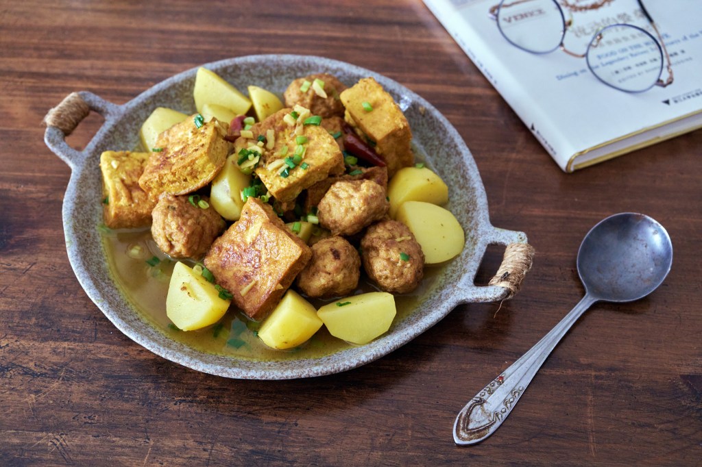 Red Braise Tofu？Outdated — Try Yellow Braise with&nbsp;Turmeric……