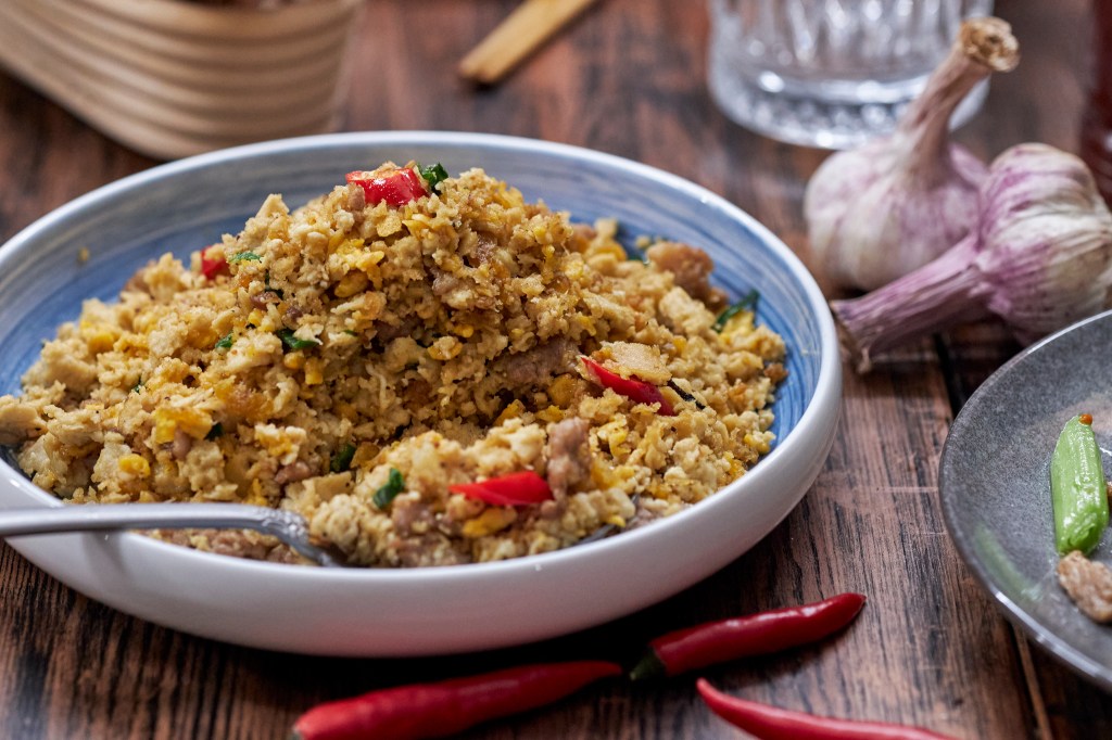 A Surprising Flavor Bomb: Stir-Fried Tofu with Egg, Fish Roe and Minced&nbsp;Pork