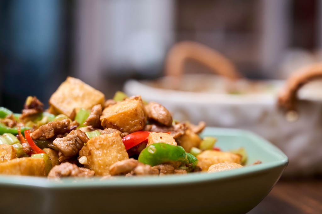 A Cozy Homestyle Stir-Fry: Chili Pork with Pan-Fried&nbsp;Tofu
